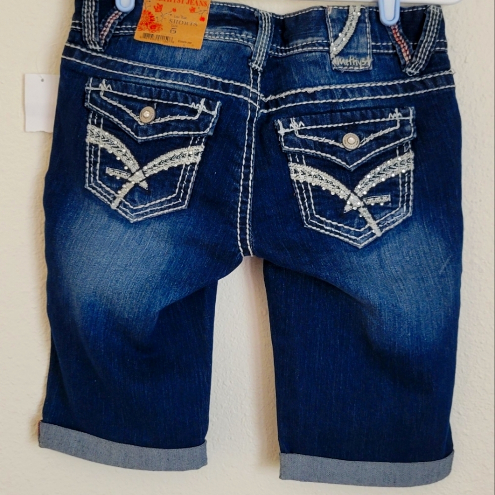 Amethyst NWT size 5 junior shorts